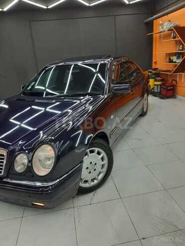 Mercedes E 280 1998, 322,000 km - 2.8 l - Bakı
