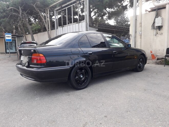 BMW 523 1997, 258,000 km - 2.5 l - Bakı