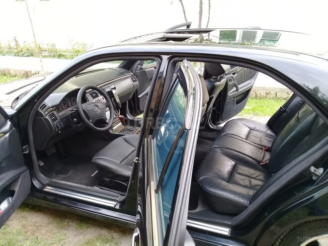 Mercedes E 230 1998, 490,000 km - 2.3 l - Bakı
