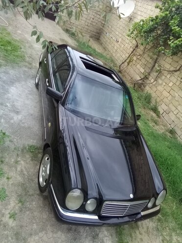 Mercedes E 230 1998, 490,000 km - 2.3 l - Bakı
