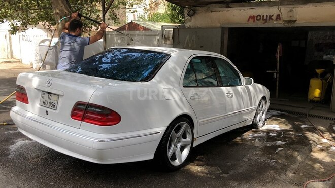 Mercedes E 320 2000, 160,000 km - 3.2 л - Bakı