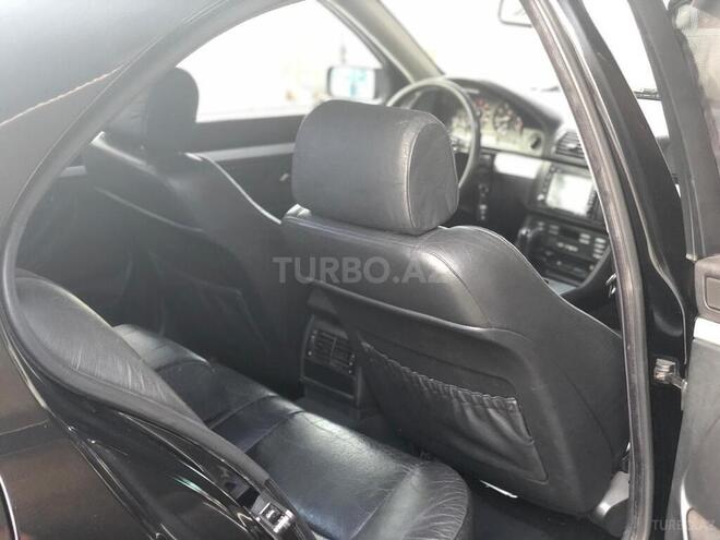 BMW 528 1998, 220,000 km - 2.8 l - Bakı