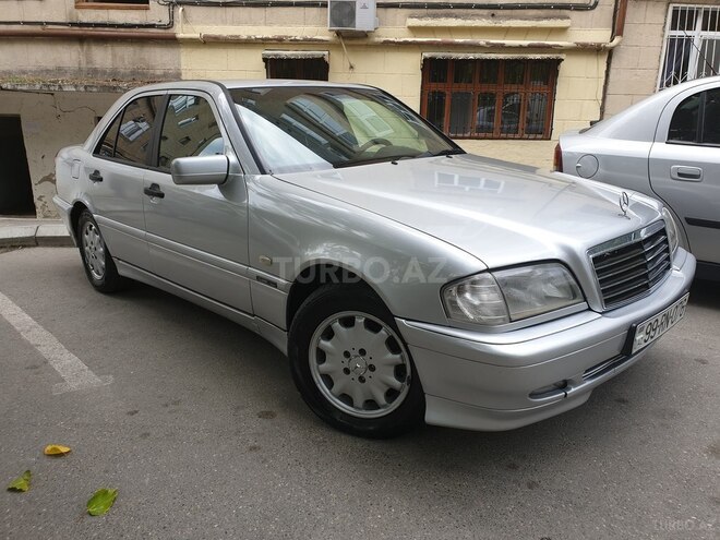 Mercedes C 220 2000, 500,000 km - 2.2 л - Bakı