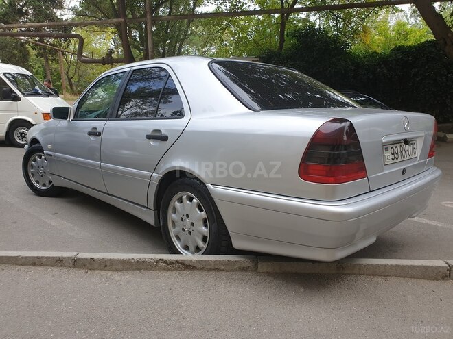 Mercedes C 220 2000, 500,000 km - 2.2 л - Bakı