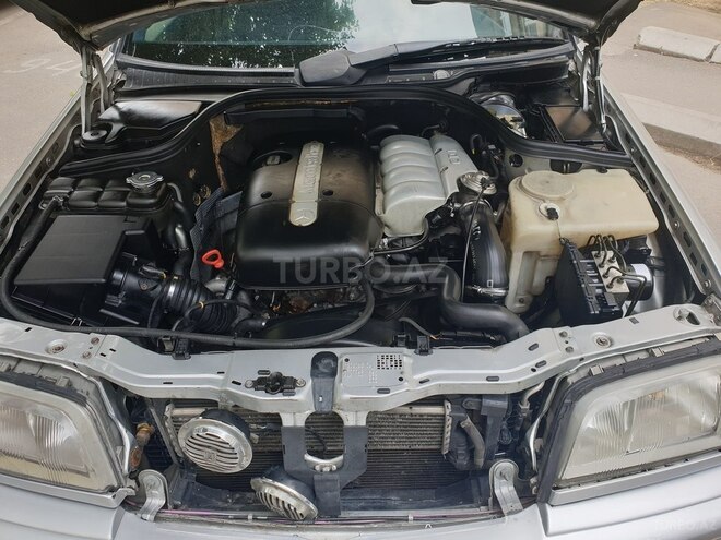 Mercedes C 220 2000, 500,000 km - 2.2 л - Bakı