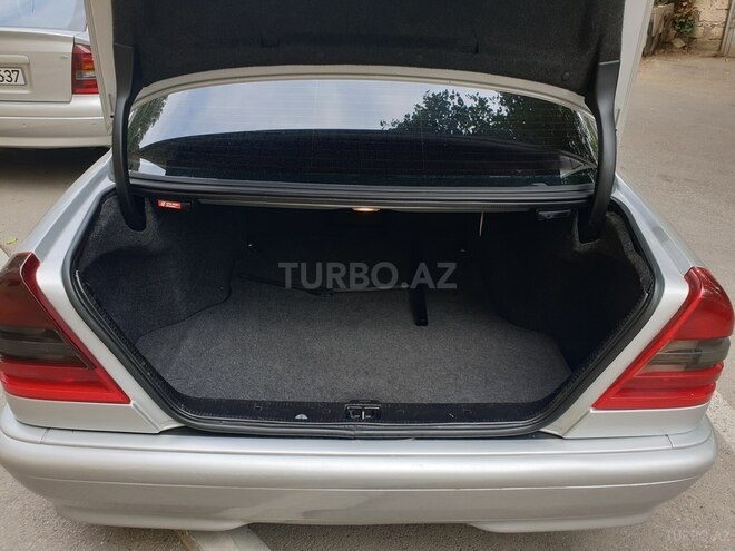 Mercedes C 220 2000, 500,000 km - 2.2 л - Bakı