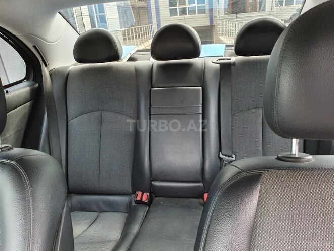 Mercedes E 350 2006, 223,000 km - 3.5 l - Bakı