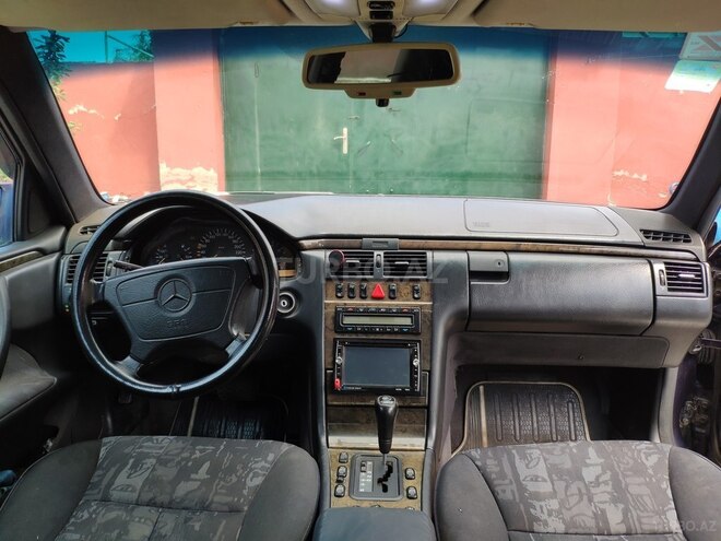 Mercedes E 280 1997, 374,000 km - 2.8 l - Bakı