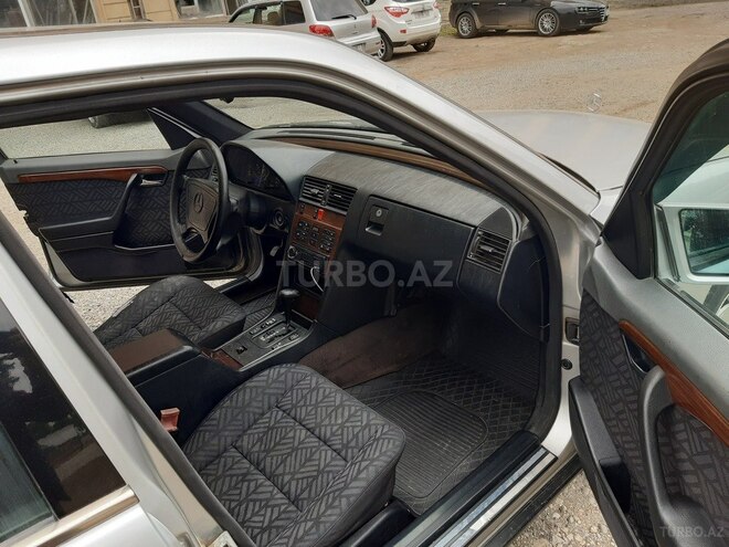 Mercedes C 180 1994, 275,000 km - 1.8 l - Gəncə