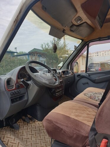 Mercedes Sprinter 413 2005, 81,952 km - 2.2 l - Bakı