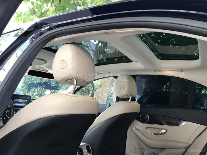 Mercedes C 300 2016, 7,600 km - 2.0 l - Bakı