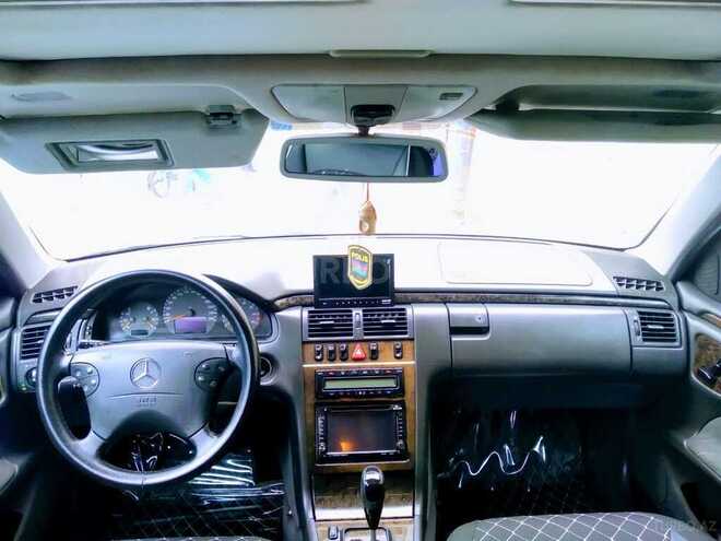Mercedes E 240 2001, 196,000 km - 2.6 l - Bakı
