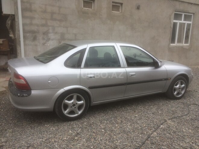 Opel Vectra 1997, 322,123 km - 1.8 l - Bakı