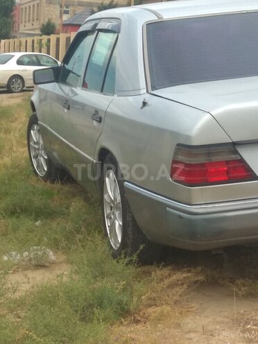 Mercedes E 230 1991, 246,430 km - 2.3 l - Bakı