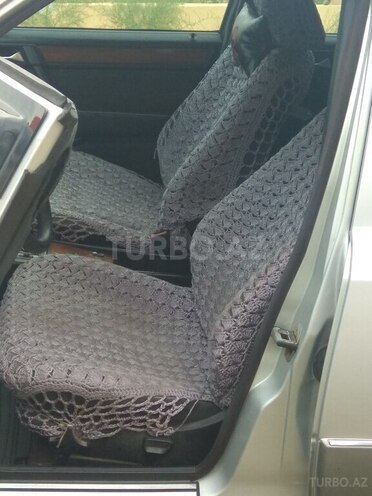 Mercedes E 230 1991, 246,430 km - 2.3 l - Bakı
