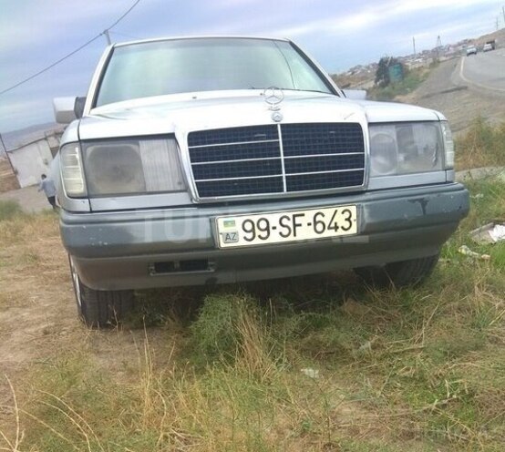 Mercedes E 230 1991, 246,430 km - 2.3 l - Bakı