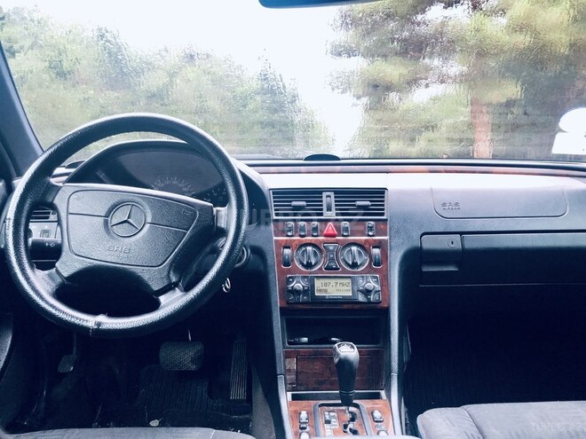 Mercedes C 240 1998, 315,000 km - 2.4 l - Sumqayıt