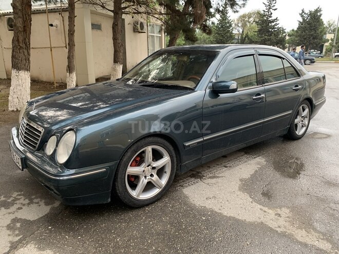 Mercedes E 240 1999, 214,500 km - 2.4 l - Sumqayıt