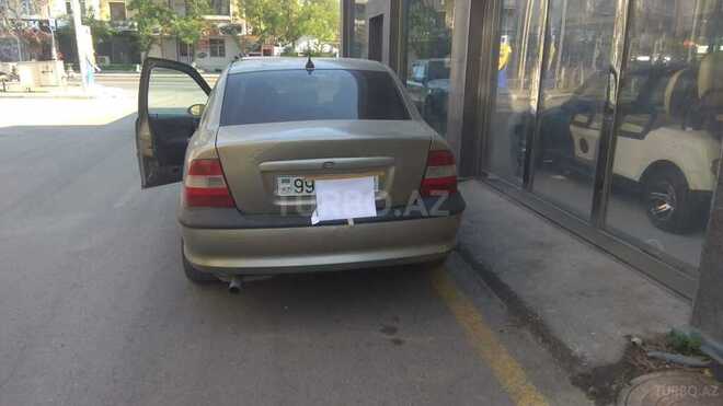Opel Vectra 1996, 323,000 km - 1.6 l - Bakı