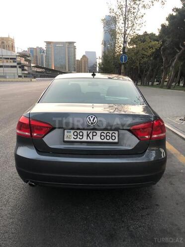 Volkswagen Passat 2012, 100,000 km - 2.5 л - Bakı