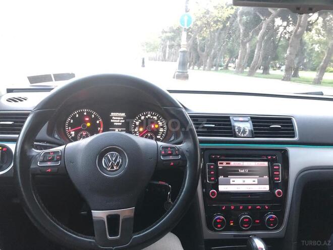 Volkswagen Passat 2012, 100,000 km - 2.5 л - Bakı
