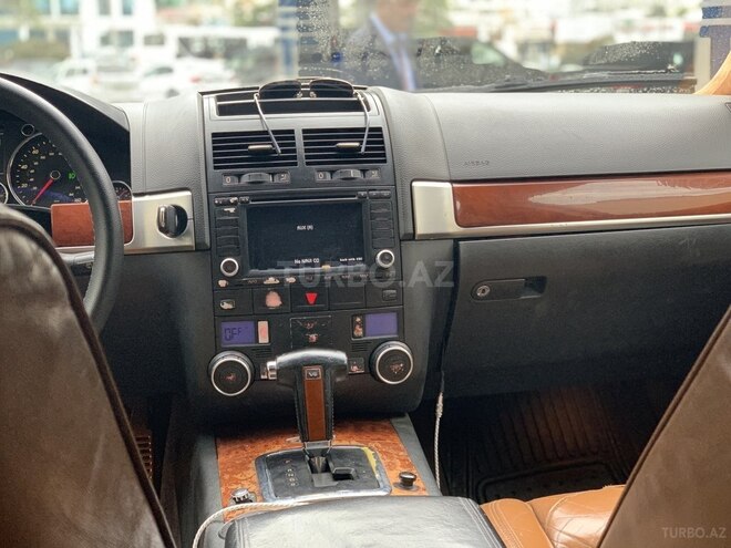 Volkswagen Touareg 2005, 225,000 km - 4.2 л - Bakı
