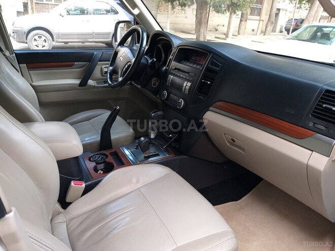 Mitsubishi Pajero 2007, 198,256 km - 3.0 л - Bakı