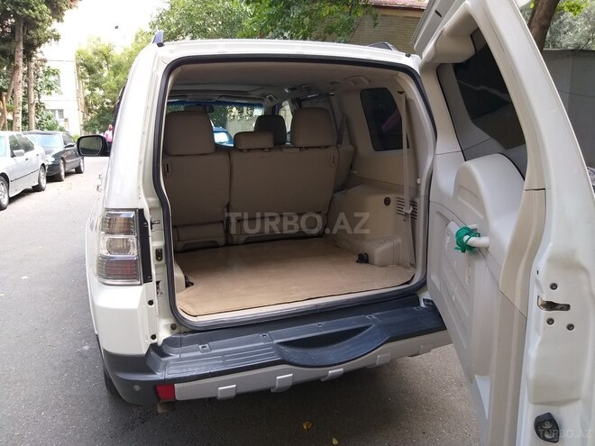 Mitsubishi Pajero 2007, 198,256 km - 3.0 л - Bakı