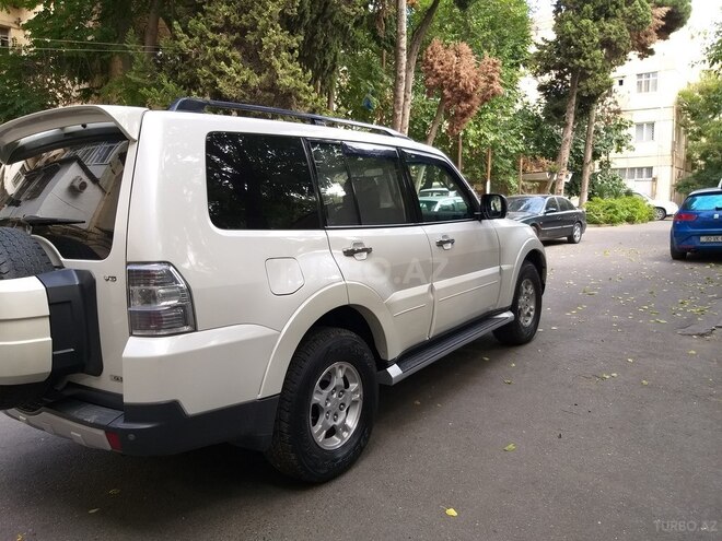 Mitsubishi Pajero 2007, 198,256 km - 3.0 л - Bakı