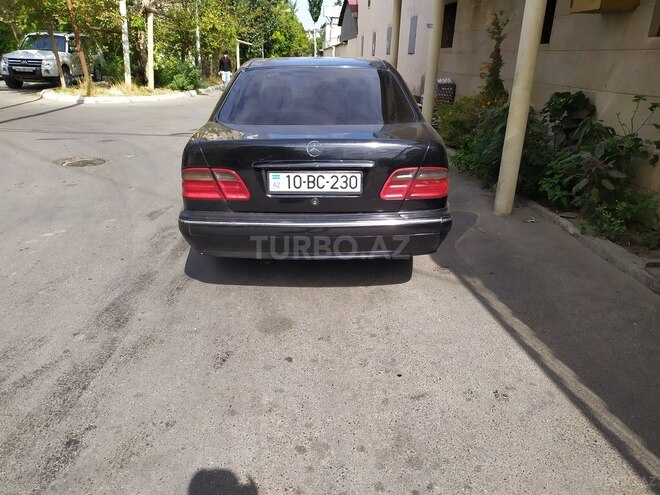 Mercedes E 230 1997, 259,000 km - 2.3 l - Bakı