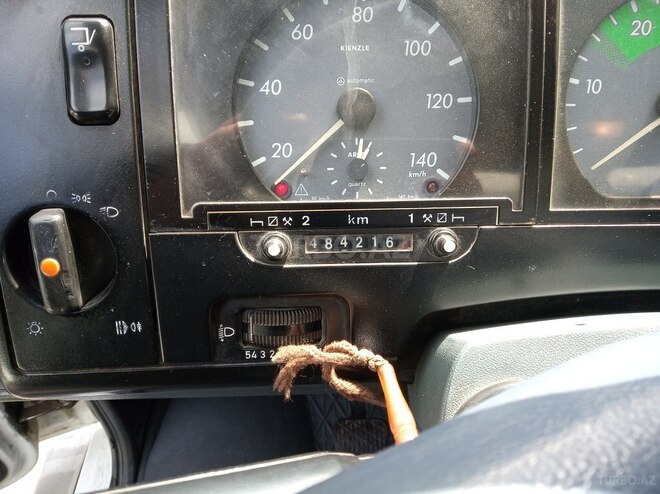 Mercedes Vario 1998, 325,000 km - 2.9 l - Sumqayıt