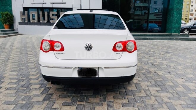 Volkswagen Passat 2005, 247,000 km - 2.0 l - Bakı