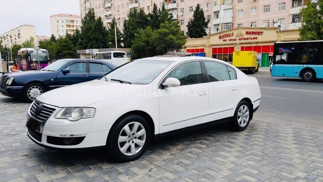 Volkswagen Passat 2005, 247,000 km - 2.0 l - Bakı