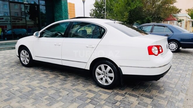 Volkswagen Passat 2005, 247,000 km - 2.0 l - Bakı