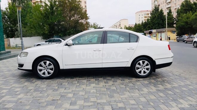 Volkswagen Passat 2005, 247,000 km - 2.0 l - Bakı