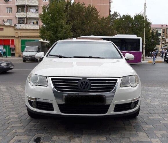 Volkswagen Passat 2005, 247,000 km - 2.0 l - Bakı