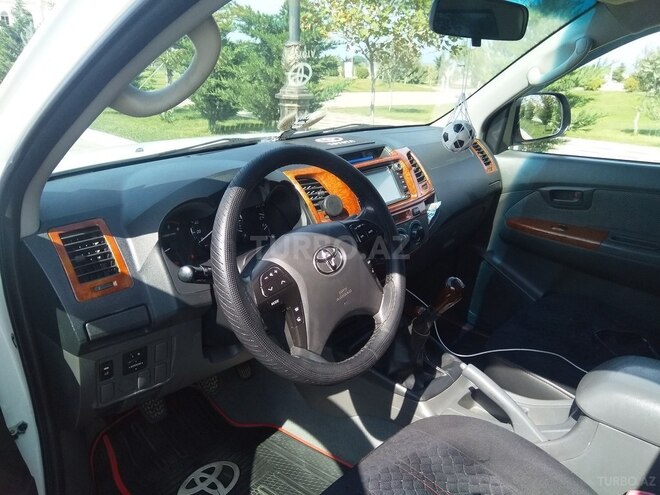Toyota Hilux 2012, 85,300 km - 2.5 l - Bakı
