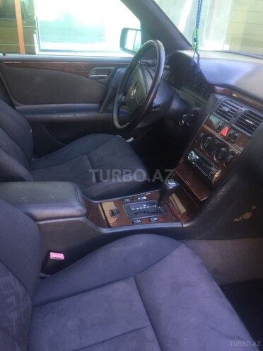Mercedes E 230 1995, 373,400 km - 2.3 л - Bakı