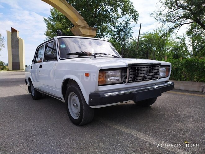 LADA (VAZ) 2107 2009, 58,000 km - 1.6 l - Quba