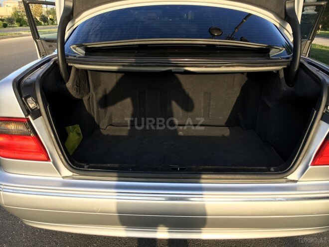 Mercedes E 240 2000, 215,648 km - 2.4 l - Bakı