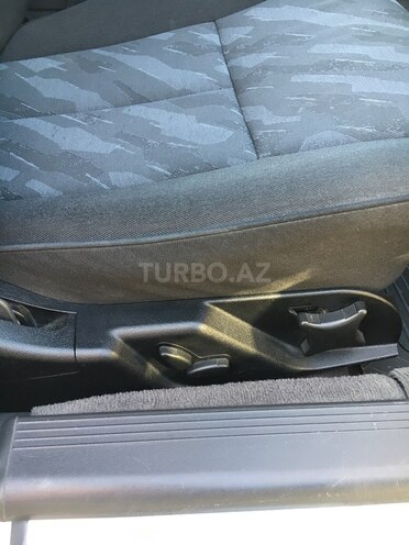 Mercedes E 240 2000, 215,648 km - 2.4 l - Bakı