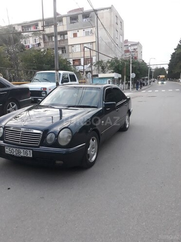 Mercedes E 230 1996, 24,500 km - 2.3 l - Bakı