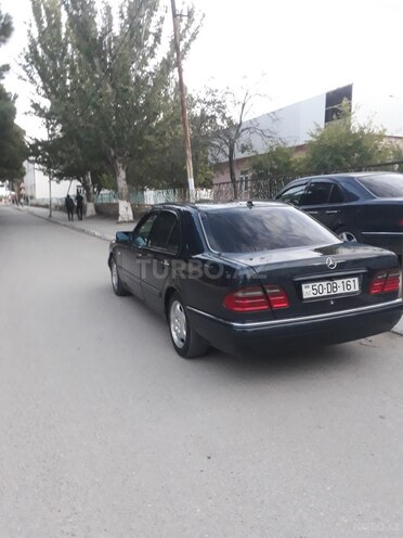 Mercedes E 230 1996, 24,500 km - 2.3 l - Bakı
