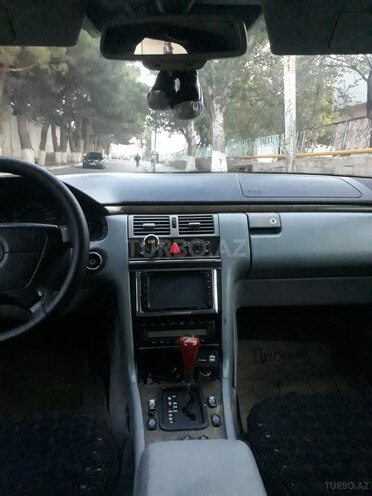 Mercedes E 230 1996, 24,500 km - 2.3 l - Bakı