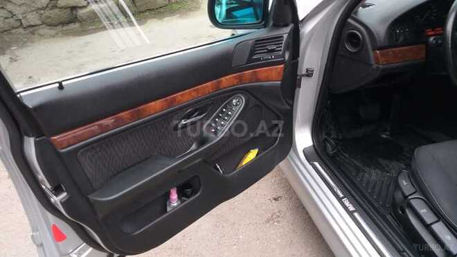 BMW 525 2001, 293,149 km - 2.5 л - Bakı