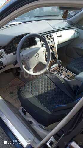 Mercedes E 240 2002, 294,000 km - 2.4 l - Bakı