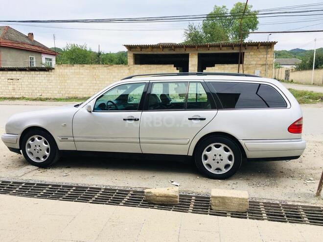 Mercedes E 240 1998, 205,000 km - 2.4 л - Quba