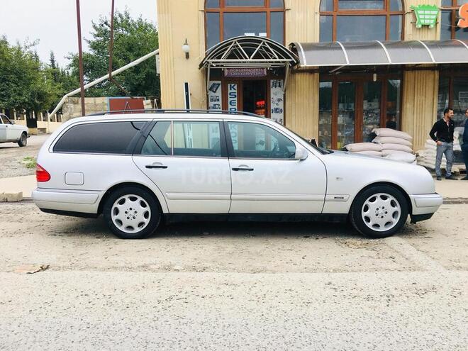 Mercedes E 240 1998, 205,000 km - 2.4 л - Quba