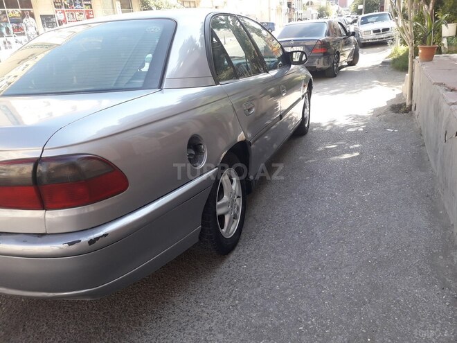 Opel Omega 1994, 235,000 km - 2.5 l - Bakı