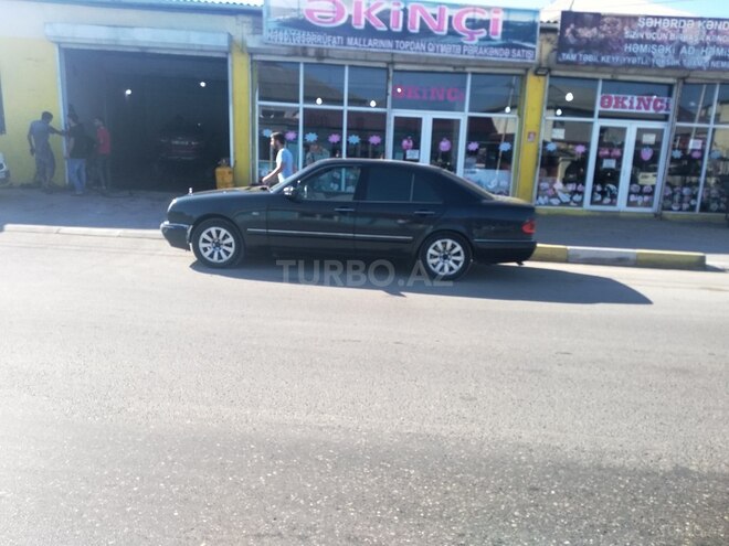 Mercedes E 230 1995, 366,000 km - 2.3 л - Xırdalan